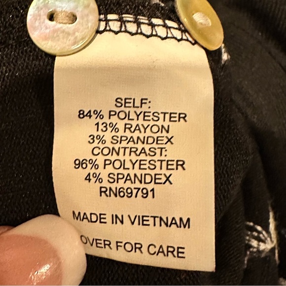 Fig & Flower Embroidered Button-Up Blouse Women's Size 1X Black Boho Cottage - Picture 8 of 10